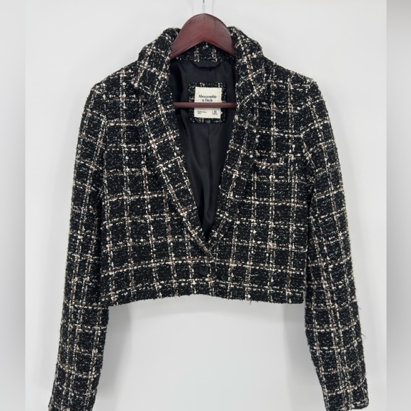 Abercrombie & Fitch Jackets & Blazers - Abercrombie & Fitch Black and White Tweed Blazer